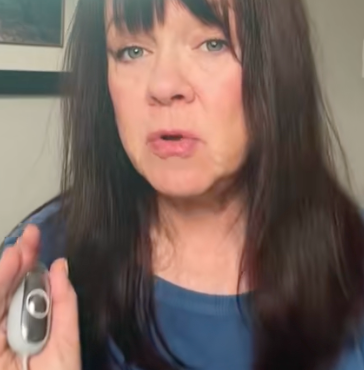 Janine, 40